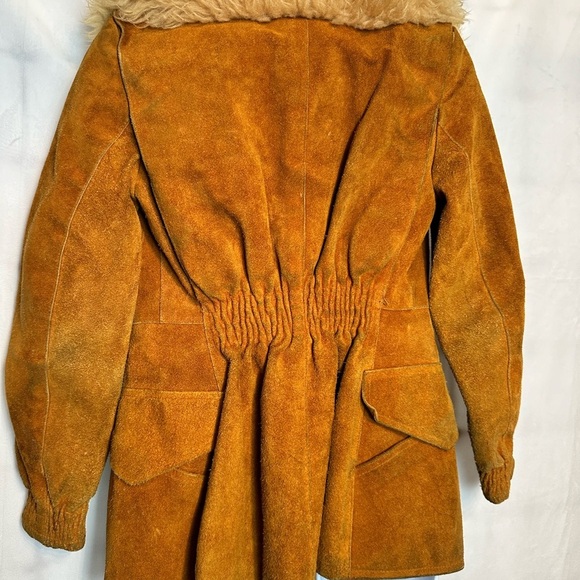 Sears Vintage Suede Fur Coat: A Timeless Piece for the Classic Fashionis… - Picture 9 of 15